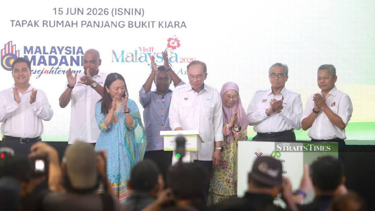Anwar Warns Against Racial Division as Politicians Weaponise Communal Tensions