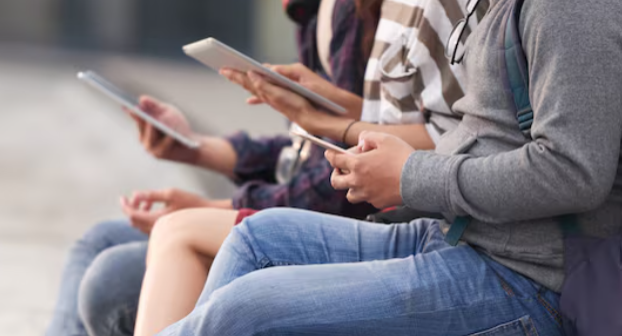 Young Men Face Growing Risk of Online Sexual Extortion, Australian Regulator Warns