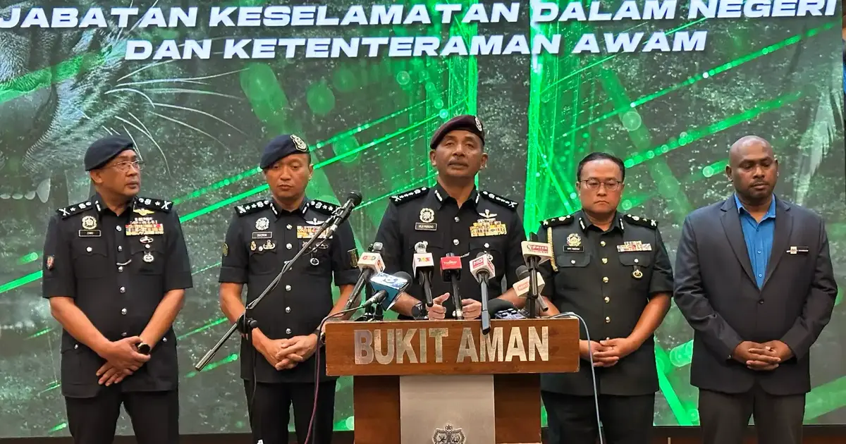 Five arrested after authorities seize RM13 million in smuggled contraband from China