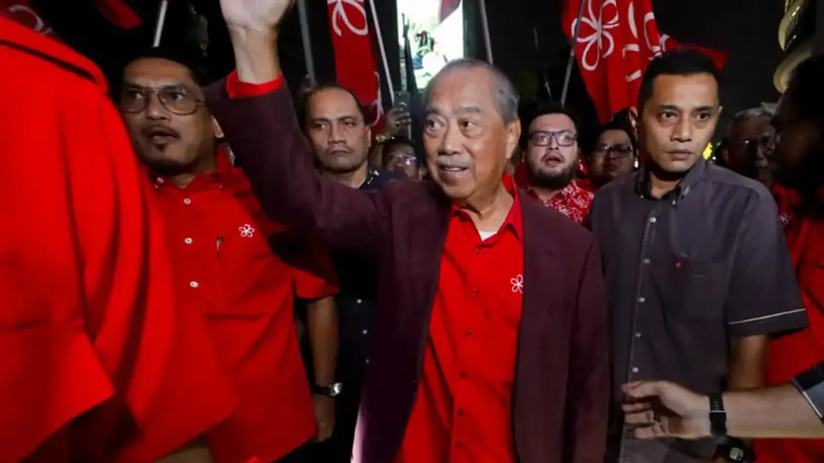 Muhyiddin Rallies Over 200 Supporters as Bersatu Prepares for State Election Push