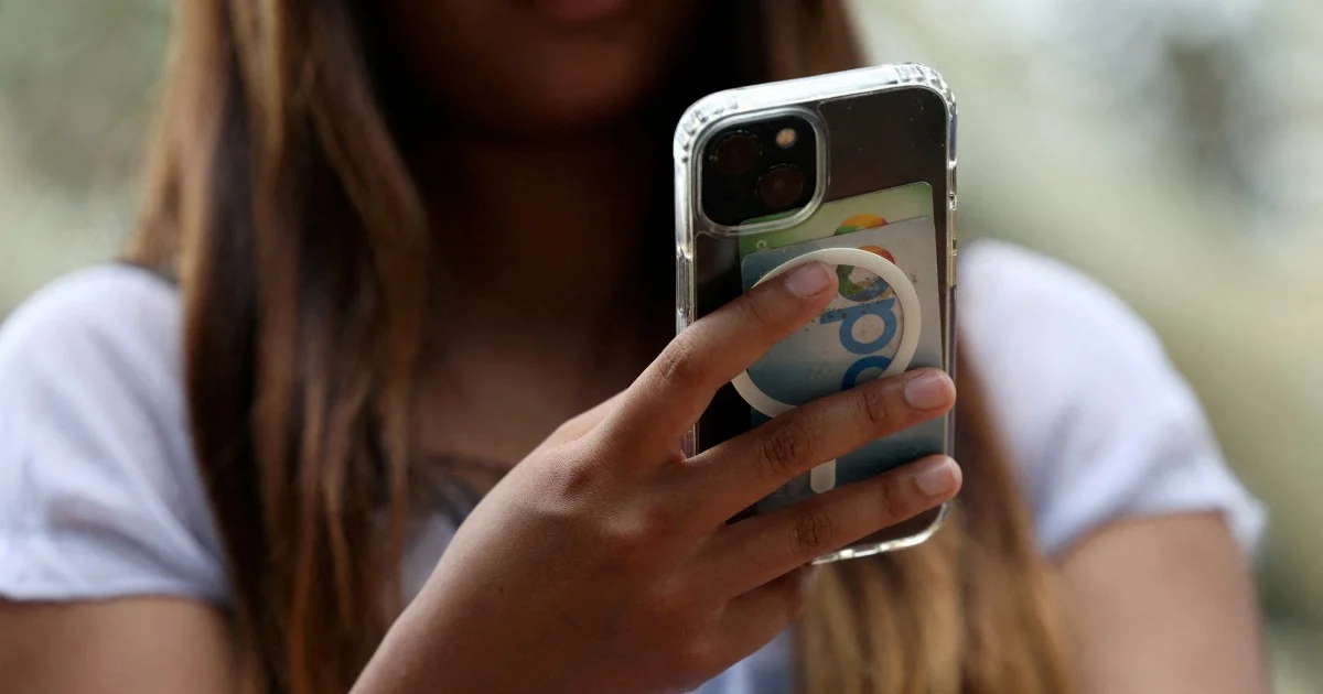 Australia Empowers Regulator to Enforce Strict Under-16 Social Media Ban on Tech Giants