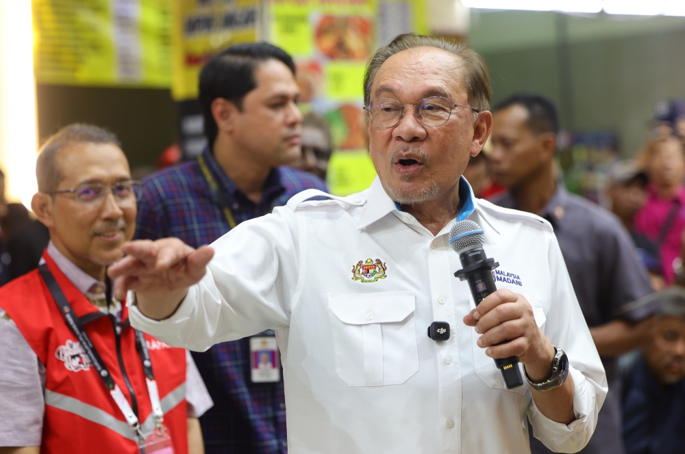 Anwar Intensifies Negeri Sembilan Push as Campaign Enters Final Week