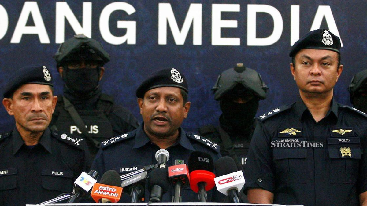 Drug trafficking links emerge in Malaysia Airlines pilot arrest case