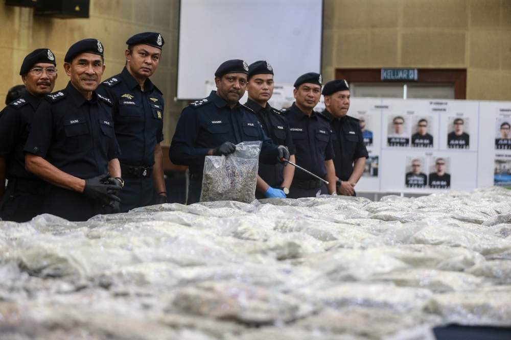 14 Malaysians Arrested Overseas for Drug Smuggling Since January, Police Reveal