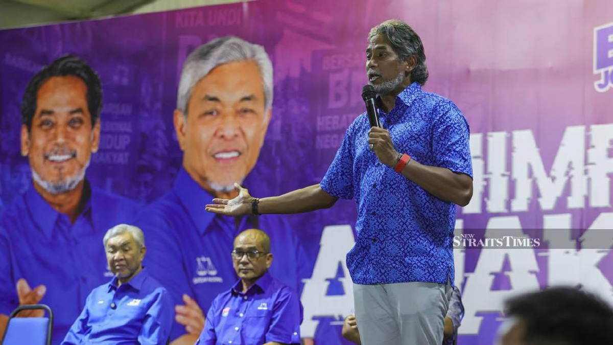 Khairy Accuses Pakatan Harapan of 'Copy-and-Paste' Strategy in Johor Election Battle