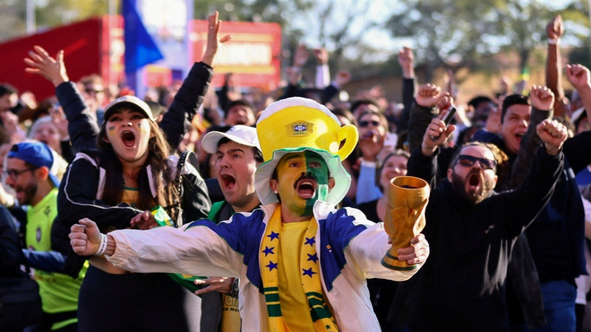 Brazil Edges Past Japan in Dramatic World Cup Encounter to Advance