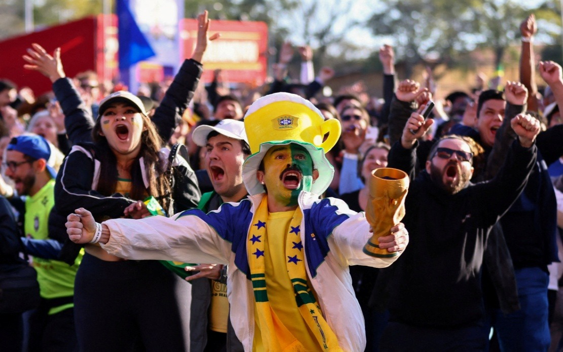 Brazil Edges Past Japan in Dramatic World Cup Encounter to Advance