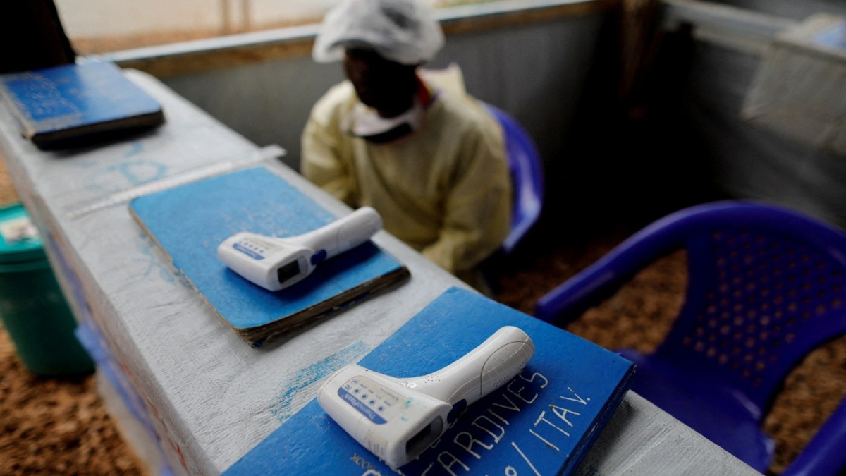 French Doctor Recovers From Ebola, First Case on French Soil