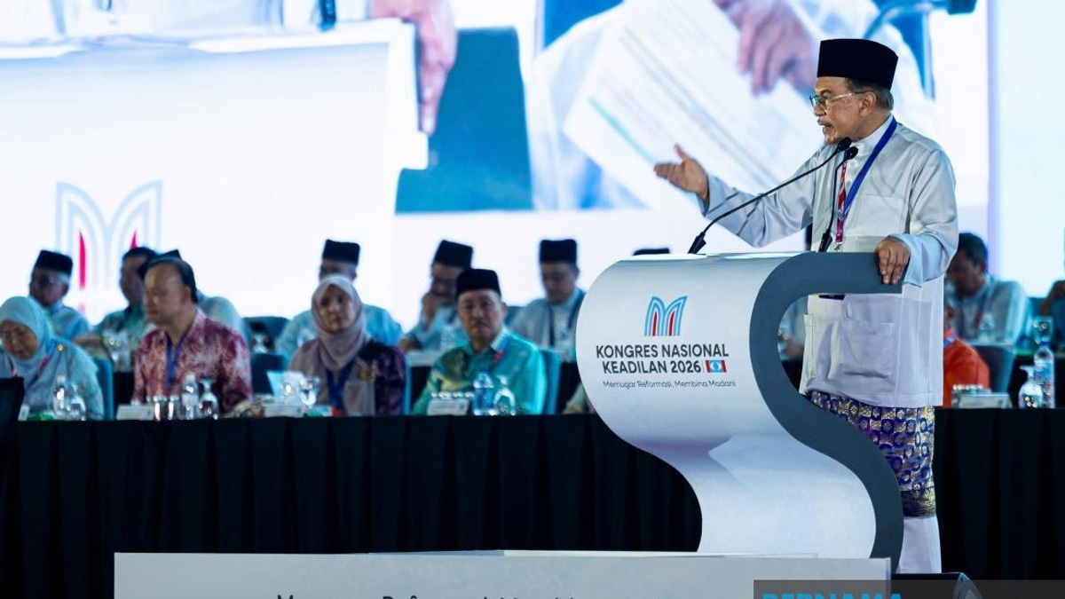 Anwar Dismisses Rift Allegations With Zahid, Emphasises Coalition Stability