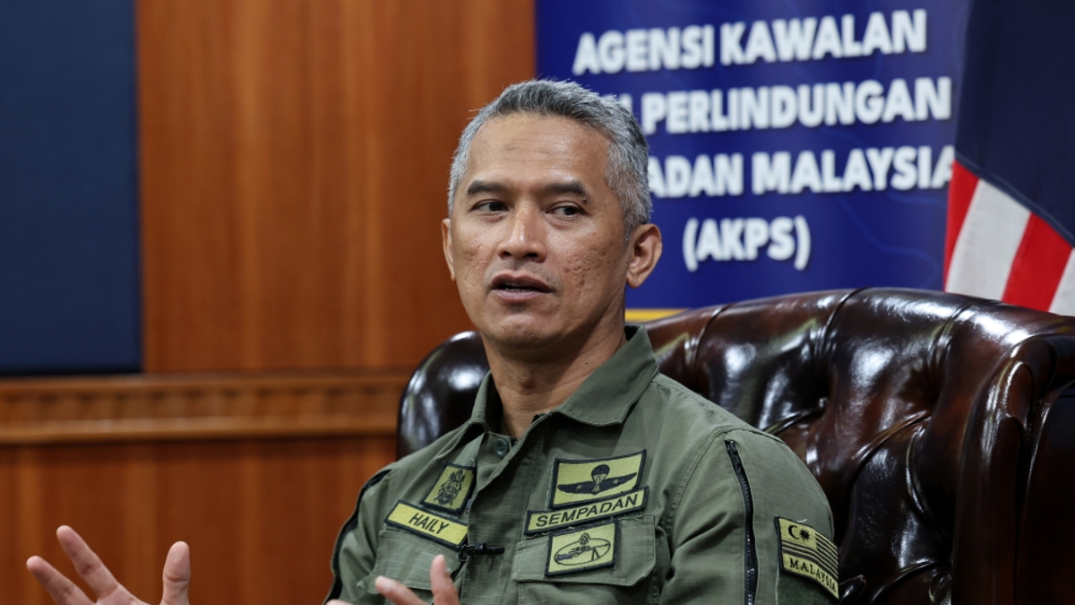 KLIA Border Officials Did Not Flag Pilot's Luggage Before Jakarta Drug Arrest, Says Agency Chief