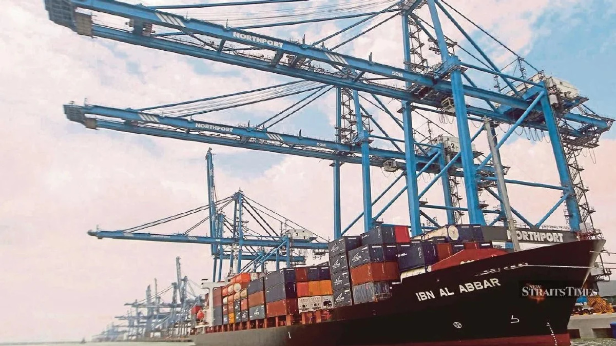 Port Klang 3 Construction Could Start This Year Once Land Issues Settled, Says Loke