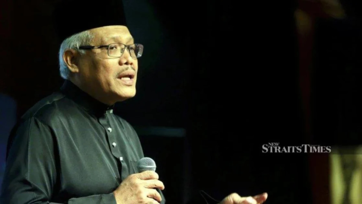 Hamzah Challenges Government Over Azam Baki's Appointment to Anti-Crime Advisory Role