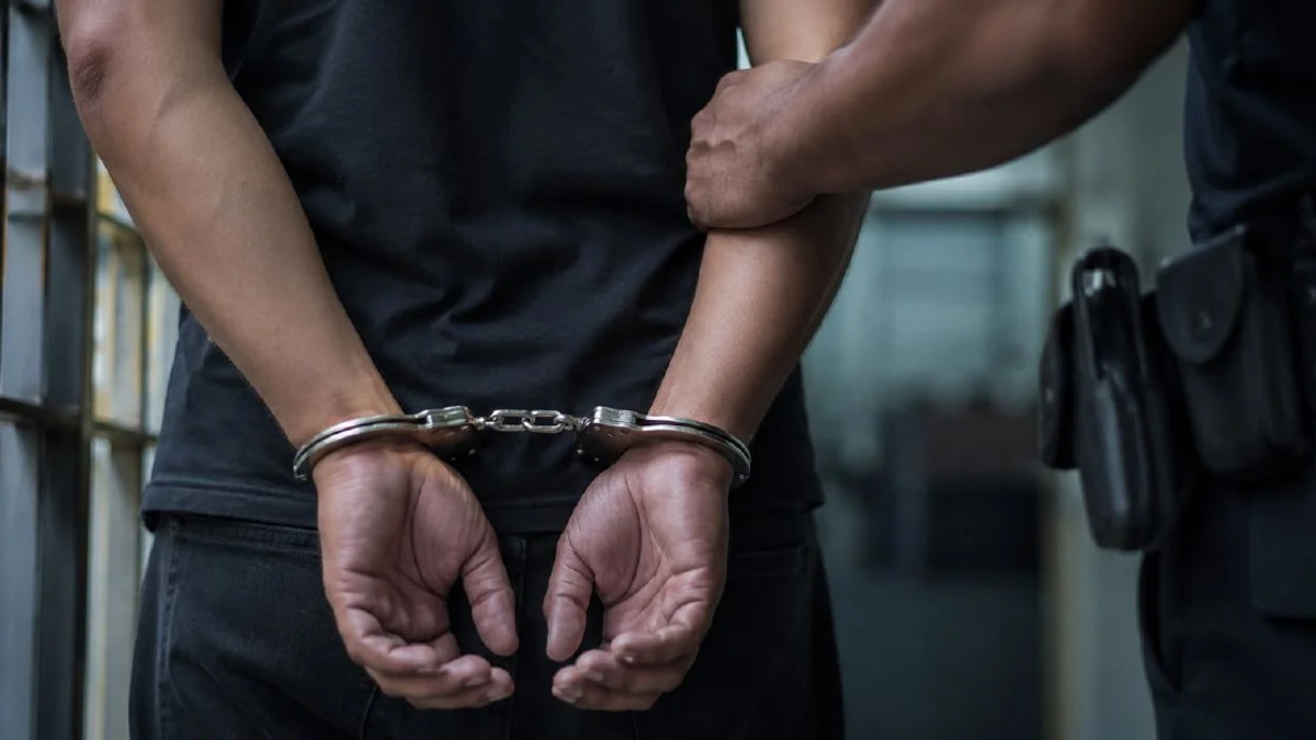 Five arrested as missing teenage cousins found safe in Machang