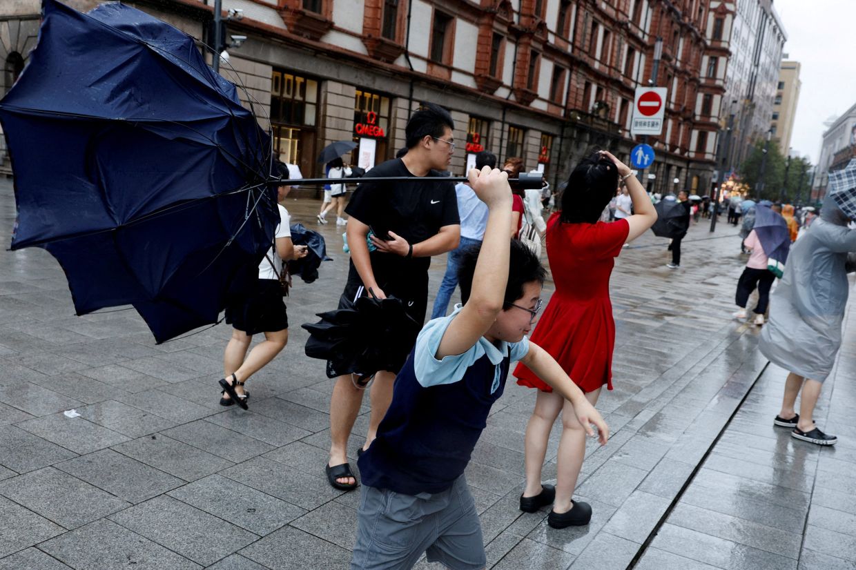 Typhoon Dolphin Batters Eastern China After Disrupting Air Travel Across Region