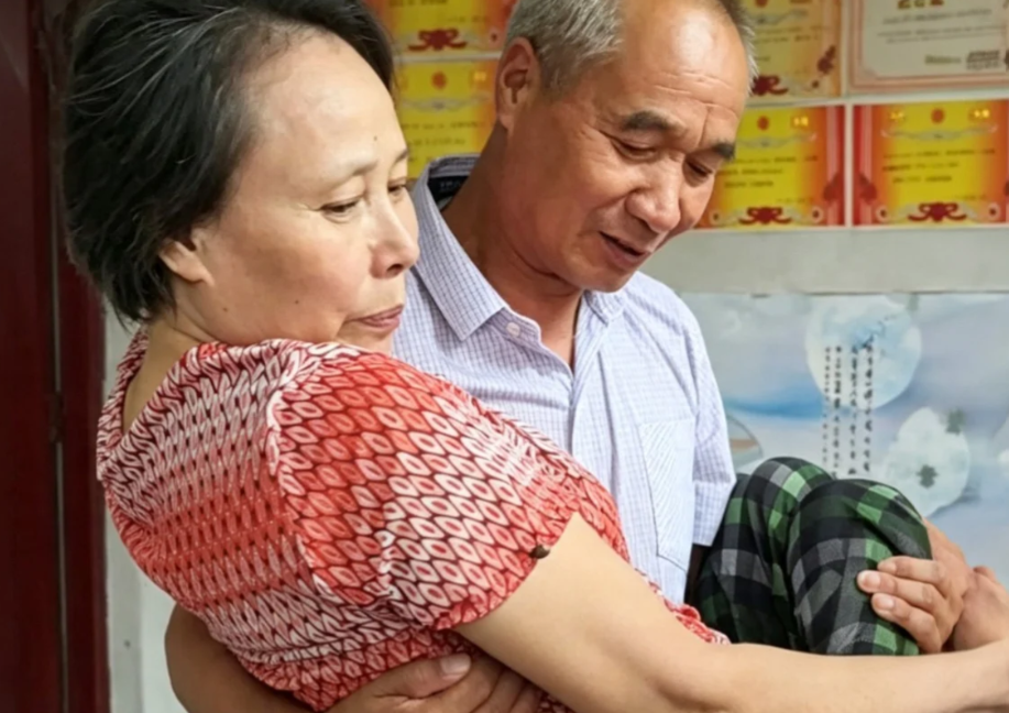 A quarter-century of devotion: how one Chinese man became sole carer for his paralysed wife