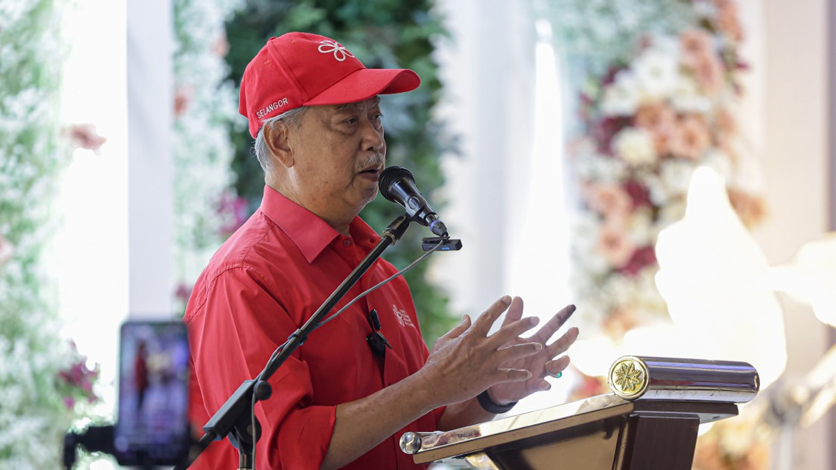 Muhyiddin Defends Bersatu's Negri Sembilan Campaign Against Umno's 'Spoiler' Jab