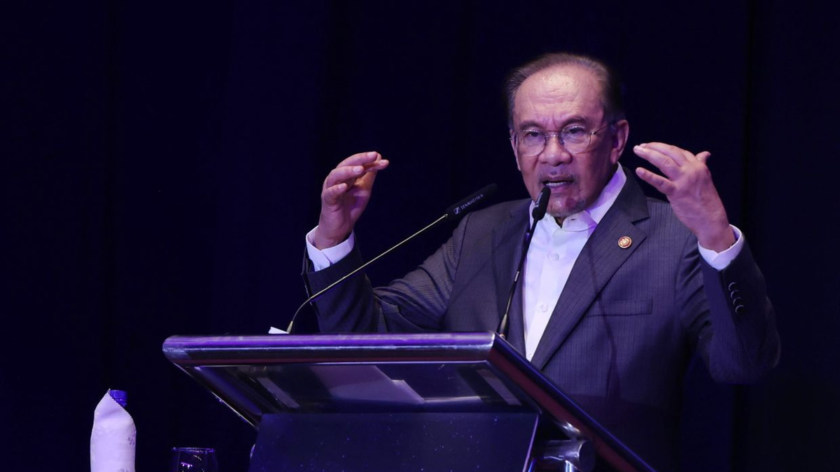 Malaysia to Provide Free AI Training and Subscriptions to 100,000 Young People
