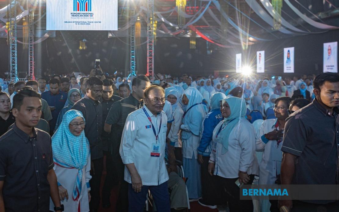 Anwar Reaffirms Commitment to Unity Government, Signals Continued UMNO-BN Partnership