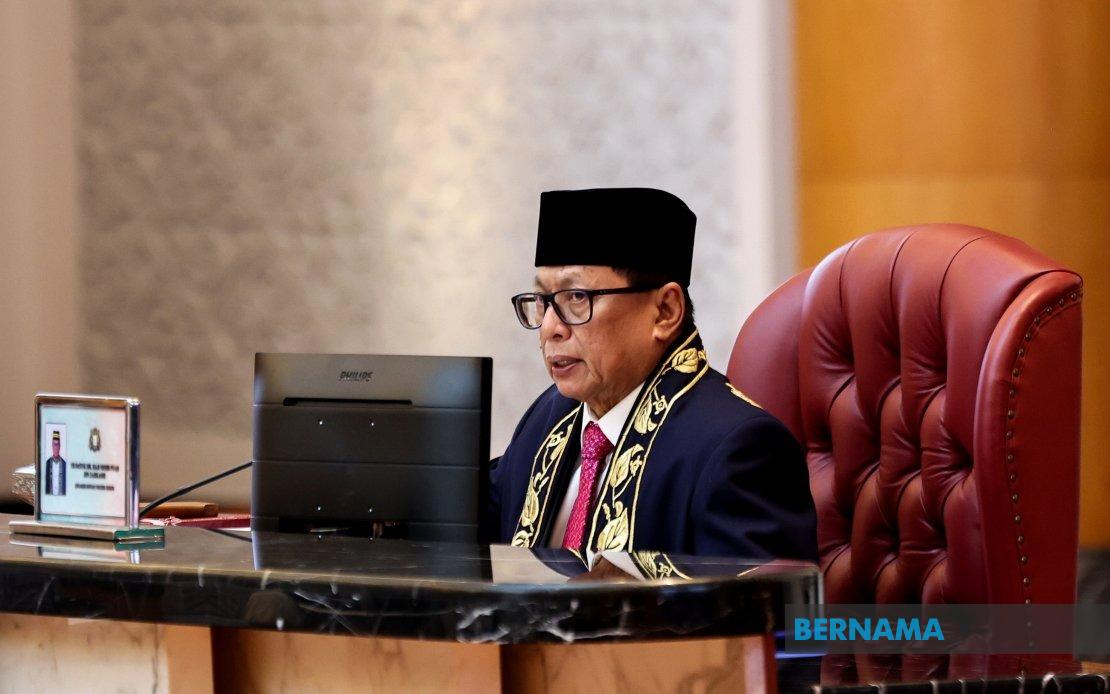 Johor Speaker Mohd Puad Steps Aside from Rengit Seat, Making Way for Younger Candidates