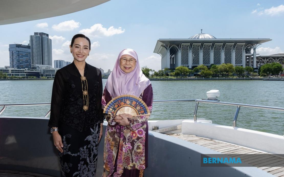 Thai PM's Wife Tours Putrajaya on Scenic Lake Cruise During Bilateral Visit
