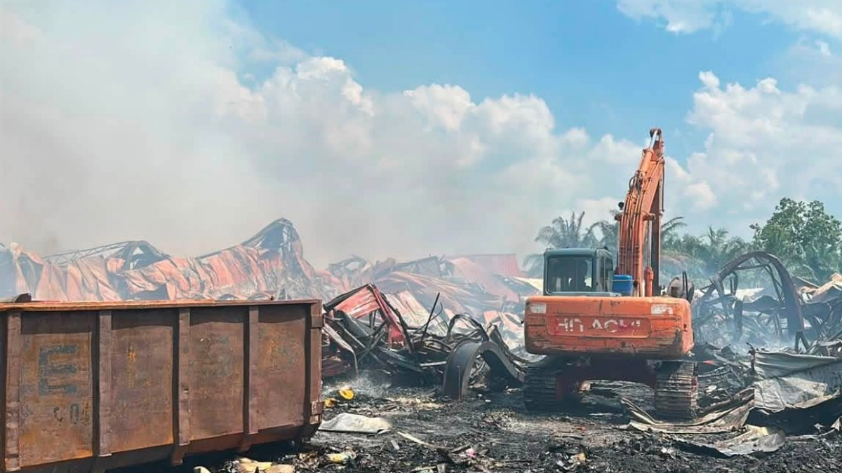 Kedah Tracks Air Quality After Lunas Industrial Fire Destroys Four Factories