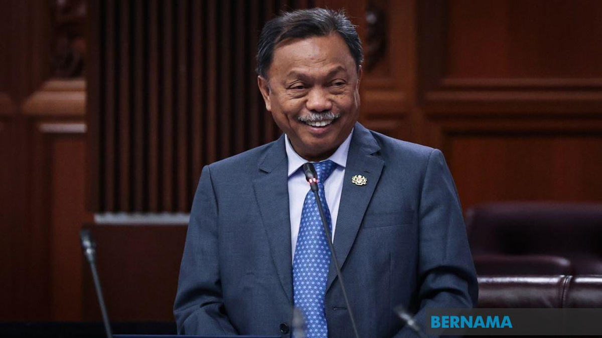 Deputy Science Minister Yusof Apdal Dismisses Resignation Claims as Malicious Falsehood
