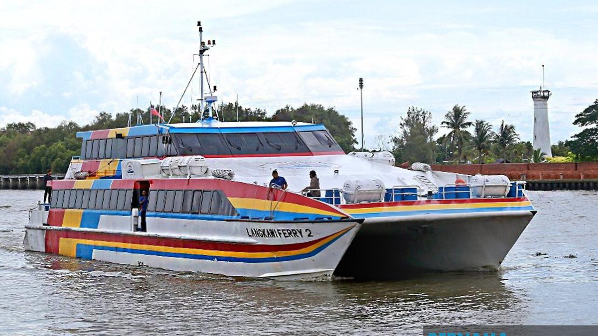 Langkawi Ferry Operators Urge Swift Dredging of Key Shipping Channels