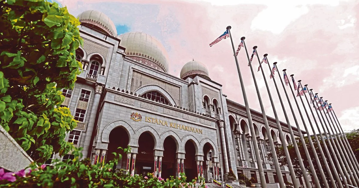 High-stakes legal battles: Isa Samad's corruption review and former army chief's money laundering case set for court