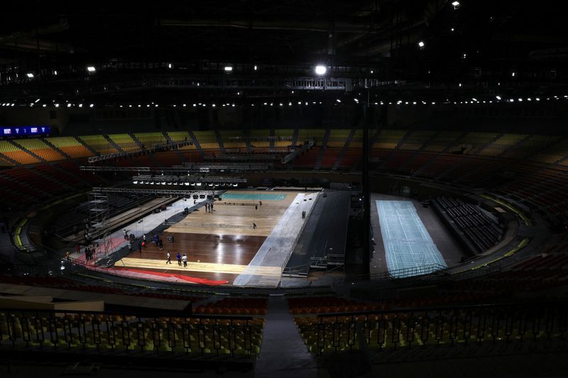 Monkey Mimics Drafted for New Delhi Badminton World Championships