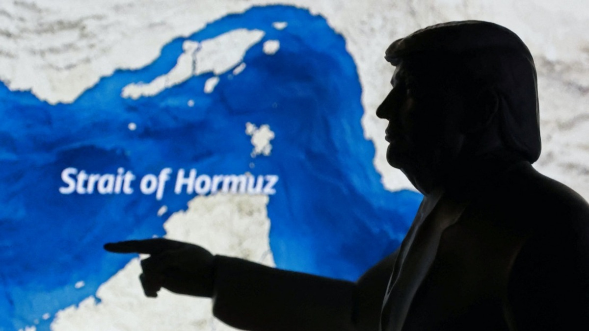 Trump Threatens Targeted Strikes on Iranian Infrastructure Over Strait of Hormuz Attacks