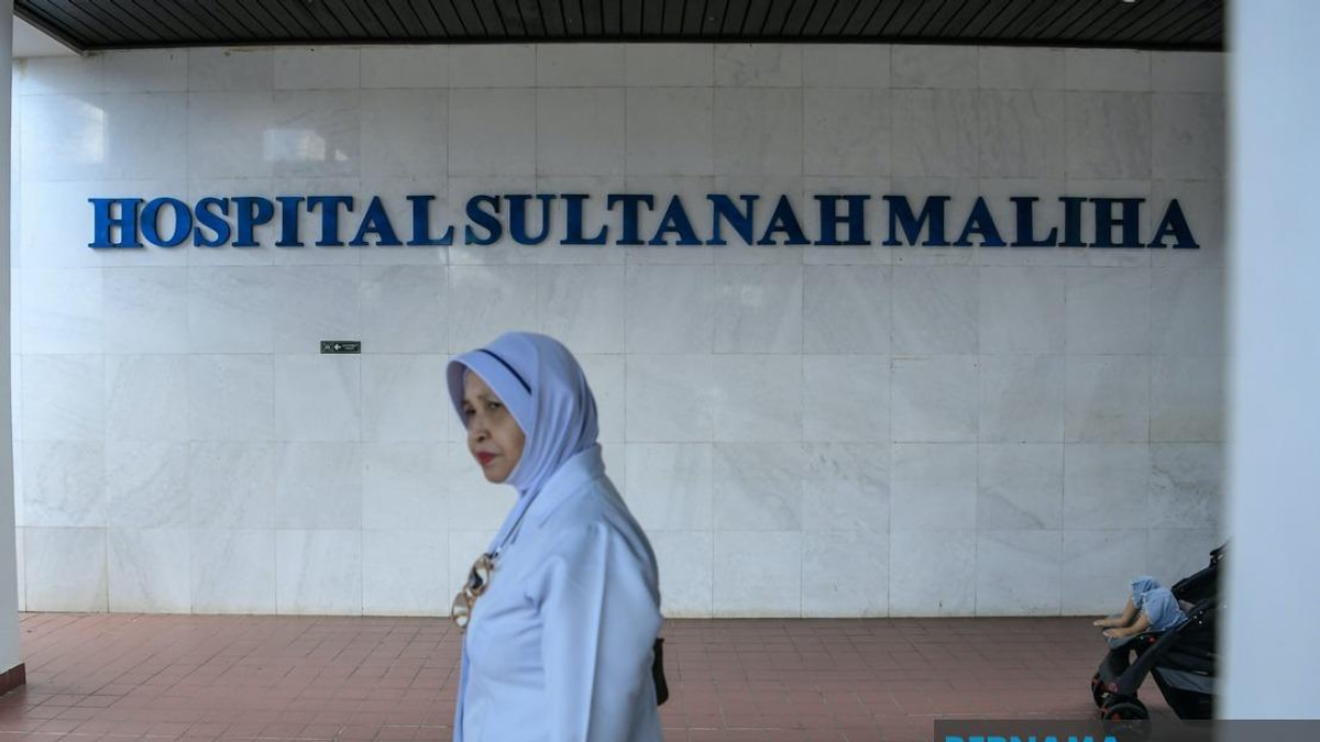 Malaysia's Healthcare Leap: Pulau Tuba Gets Sea Ambulance and Emergency Birthing Unit