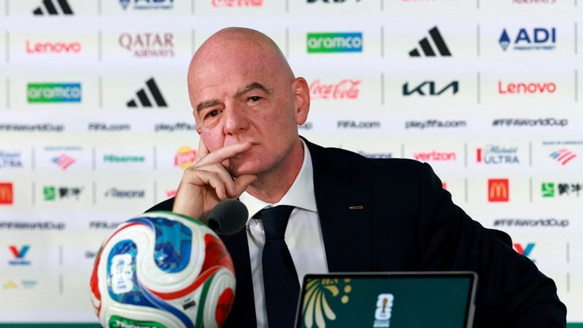 FIFA Governance Crisis Deepens Despite Show of Unity Behind Infantino