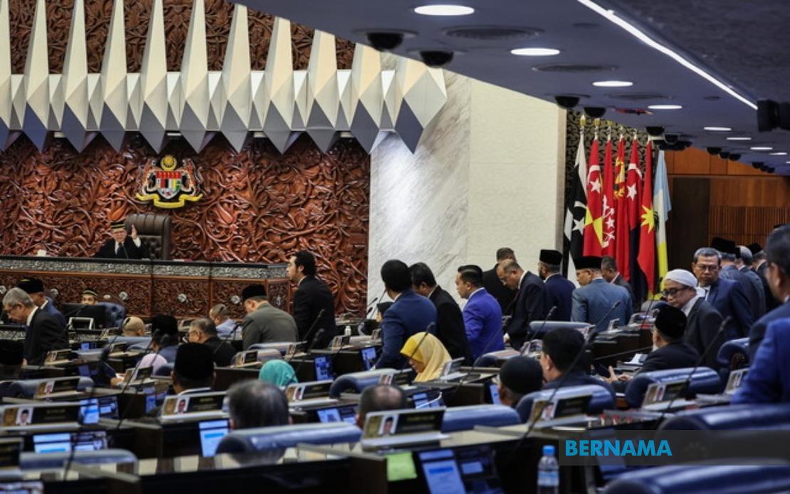 Opposition MPs Quit Parliament Session on Tabung Haji Report Over PM's Absence