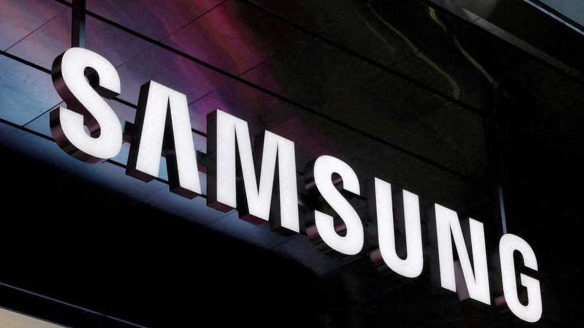 Samsung predicts deepening chip shortage through 2028 as AI demand surges; stock jumps 8%