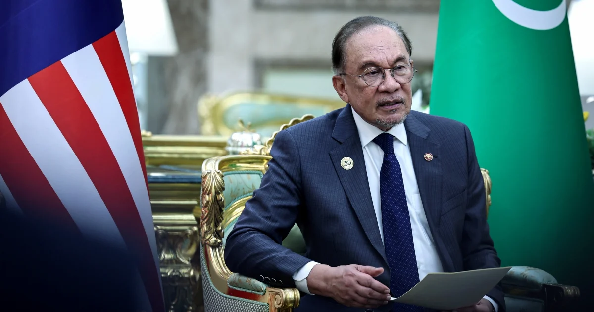 Anwar Welcomes US-Iran Diplomatic Breakthrough, Expresses Hope for Sustained Peace