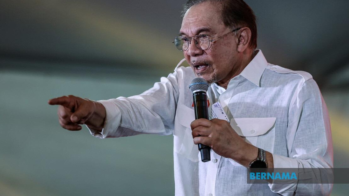 Anwar Defends Kedah Development Record, Pushes Back on Sanusi Criticism