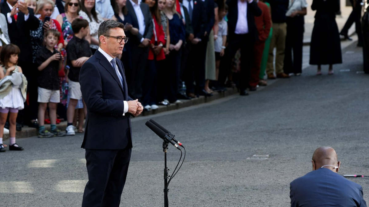 UK's Burnham moves swiftly to remake government with cabinet overhaul