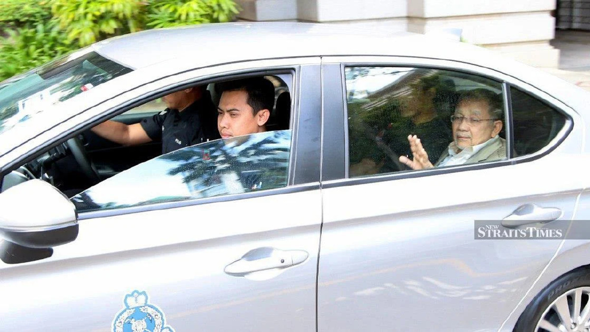 Federal Court to decide on Isa Samad's conviction review bid
