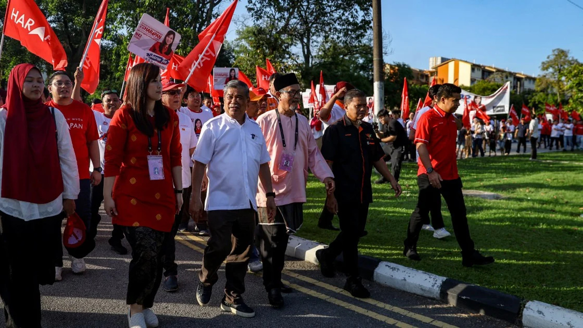 Johor voters rally behind Pakatan Harapan as Sharon Teo files nomination for Permas seat