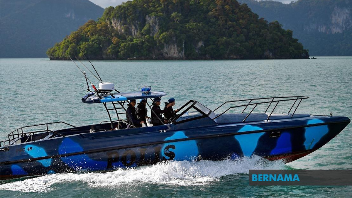 Terengganu to Host Talks on Pulau Redang Coral Damage as State Tightens Tourism Rules
