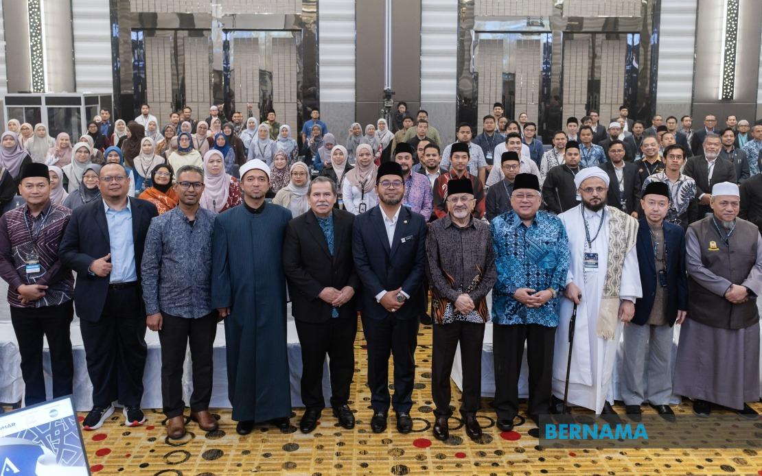 Islamic Social Finance Key To Poverty Eradication, Says Zulkifli
