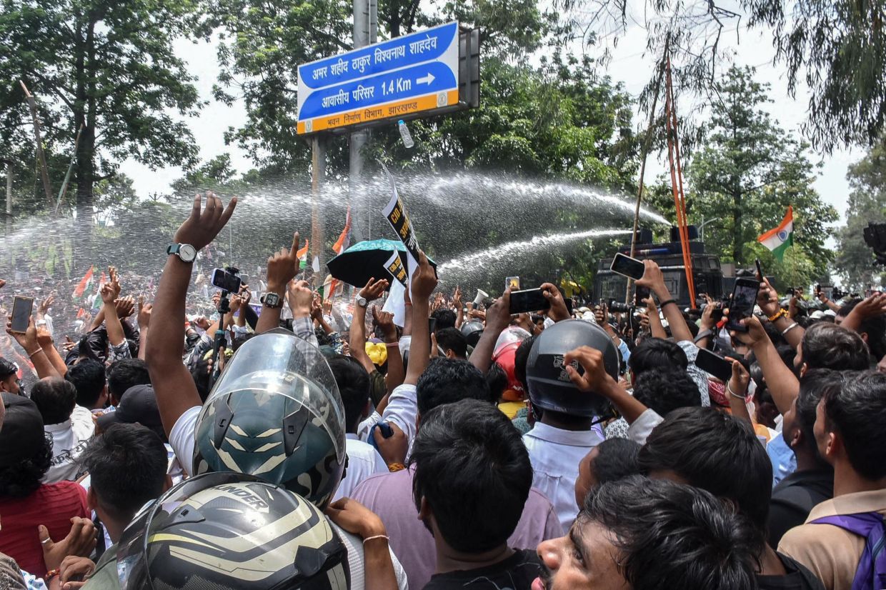 BJP Attacks Student Protest Group Over Jharkhand Absence, Raising Questions About Political Motives