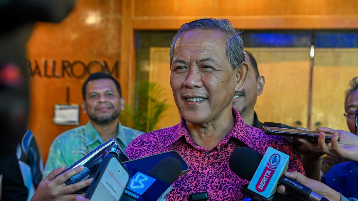 Negri Sembilan Chief Urges Focus on Flood Solutions Over Political Posturing