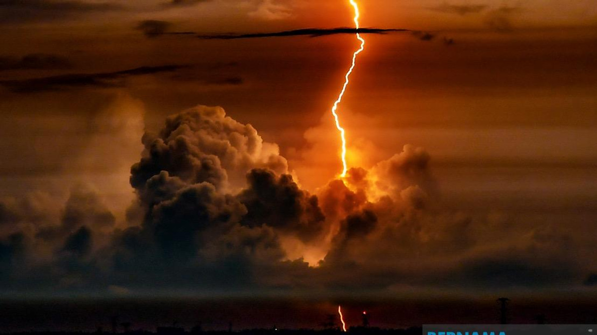 Severe Weather Alert: Seven States Braced for Thunderstorms and Heavy Rain Tonight