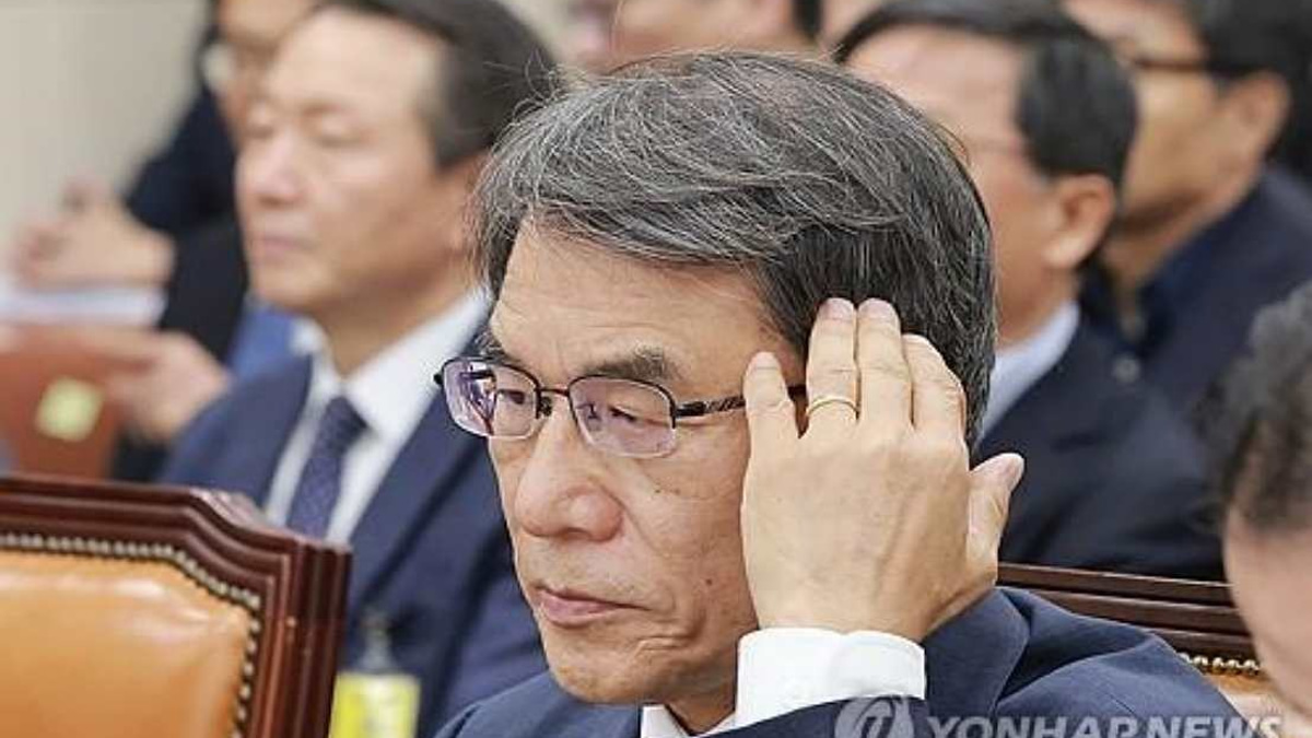 South Korea Investigates Election Commission Over Former Chief's Alleged Embezzlement