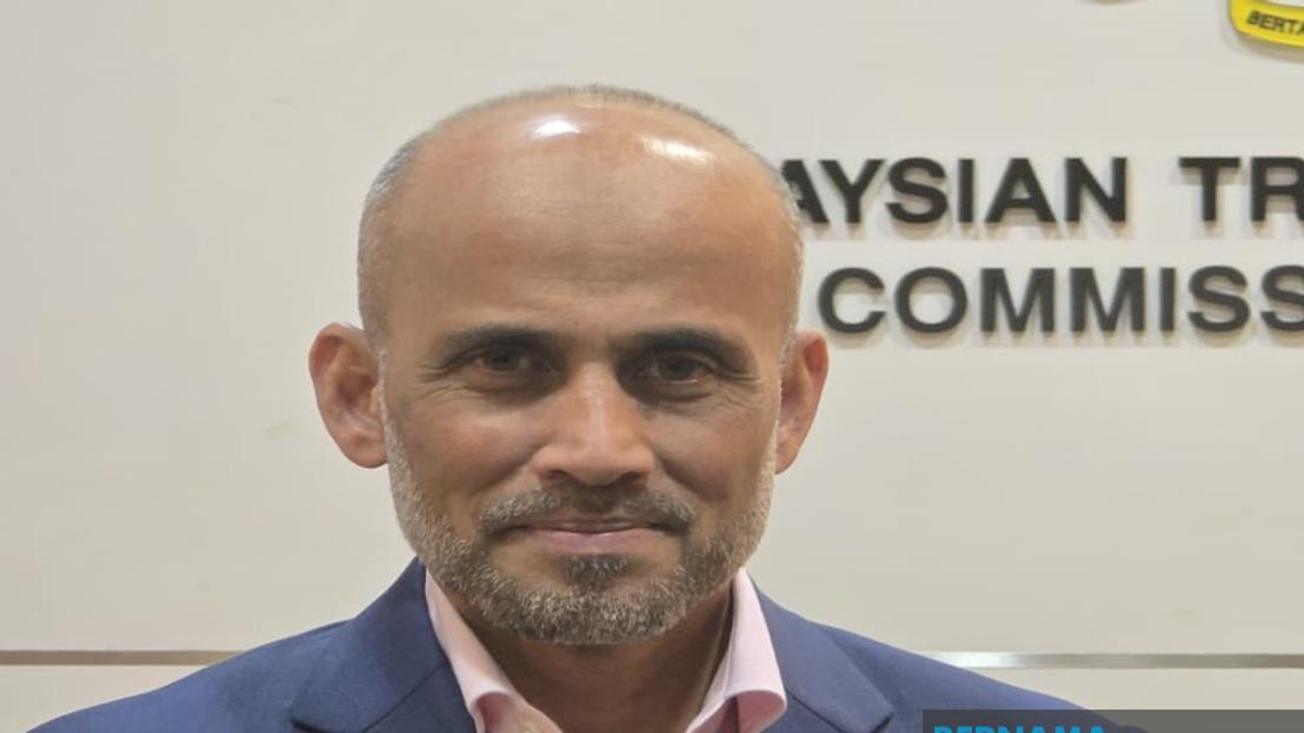 Malaysia-Singapore Relations Strengthen as Azfar Steps Down from High Commissioner Role