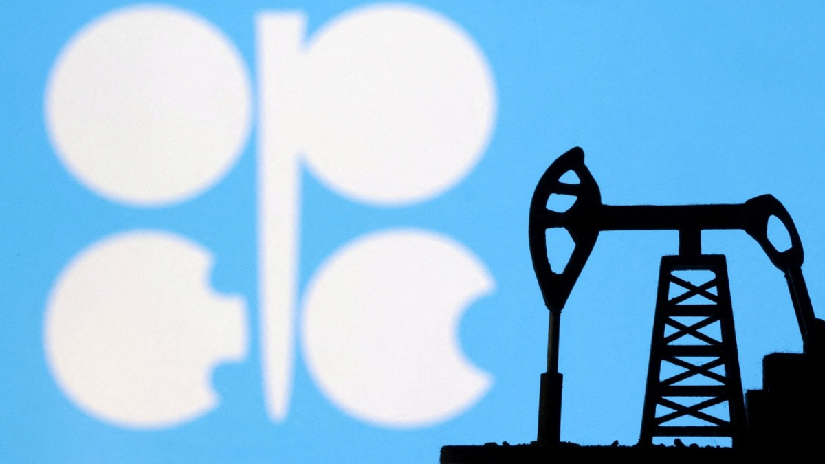 OPEC+ Ministers Gather to Chart September Oil Output Strategy
