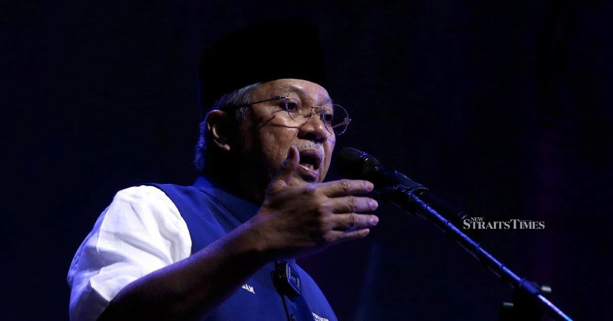 Annuar Calls for Restraint as Perikatan Nasional Faces Coalition Strains