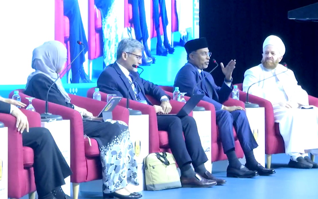 Malaysia Must Weave Ethics Into AI Education, Says Higher Education Minister Zambry