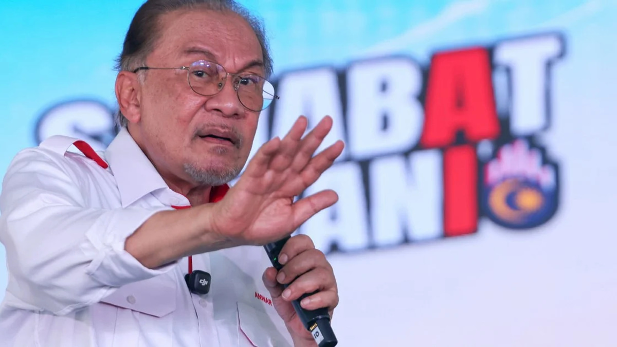 Anwar Makes Final Push for Johor Voters Ahead of State Election